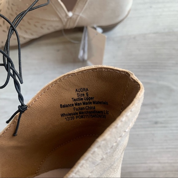 Beige ankle boot NWT - Picture 9 of 13